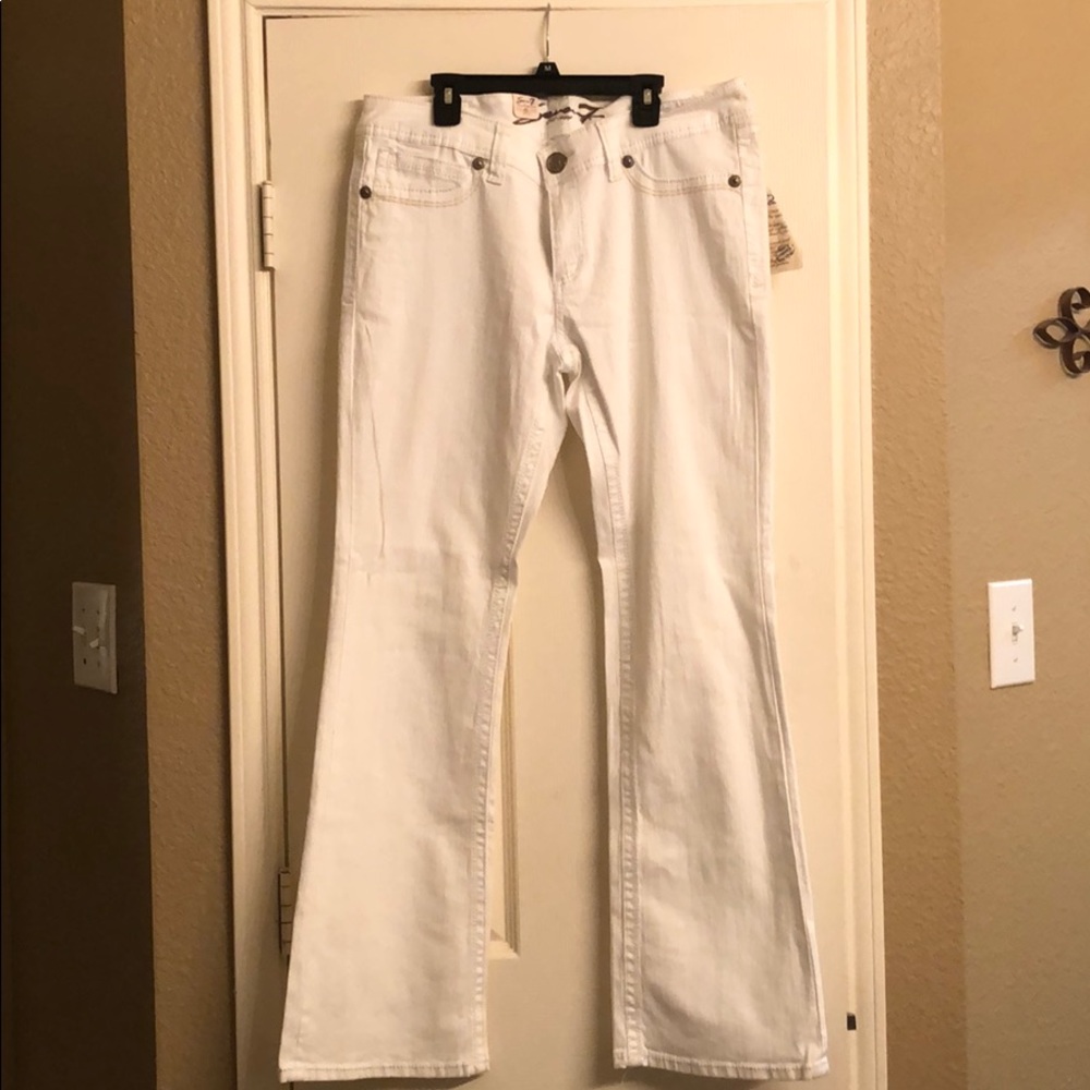 Seven White Jeans